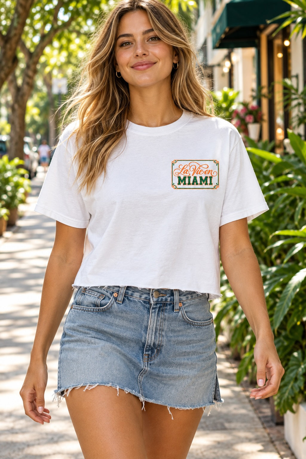 La Vie en Miami Crop Tee