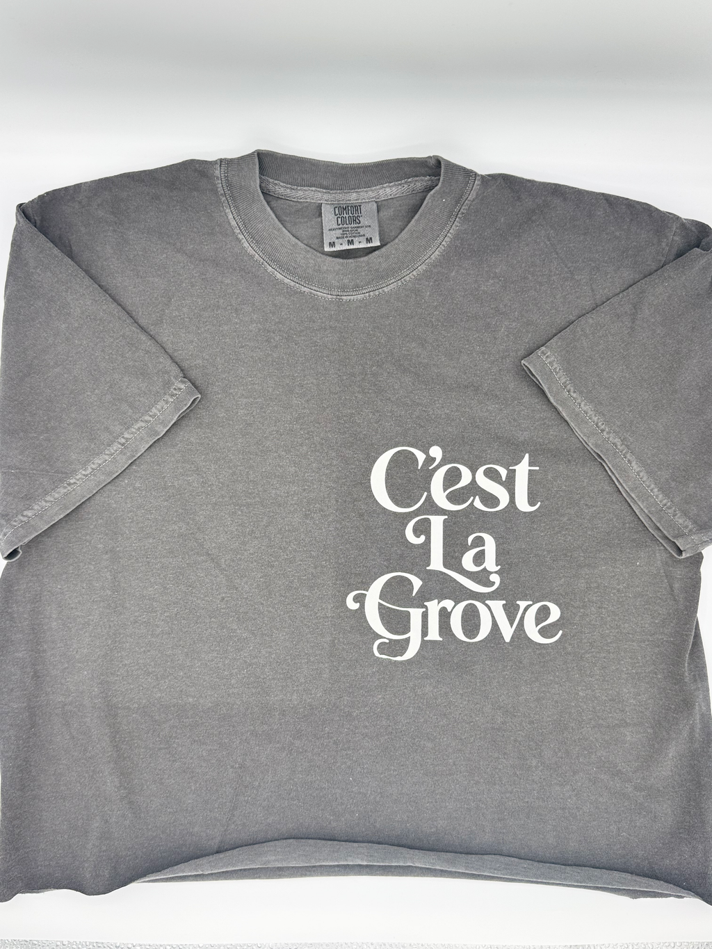 C'est La Grove tee -Pepper
