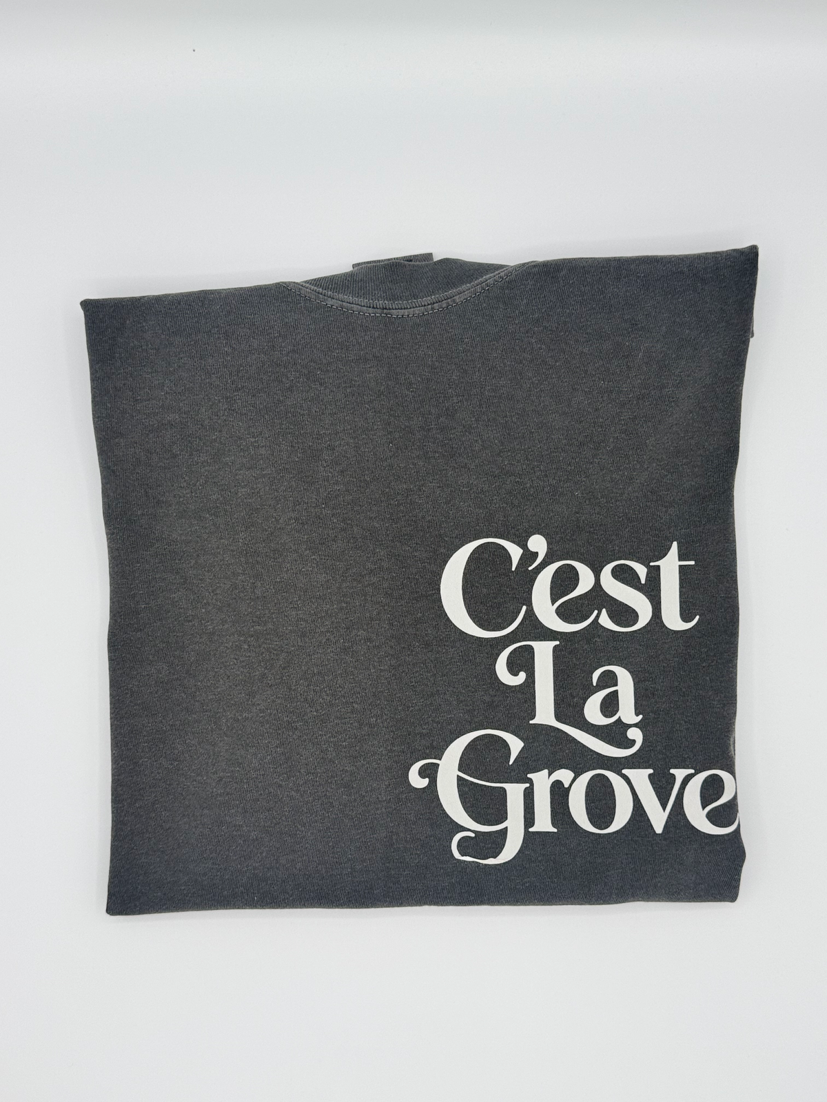 C'est La Grove tee -Pepper