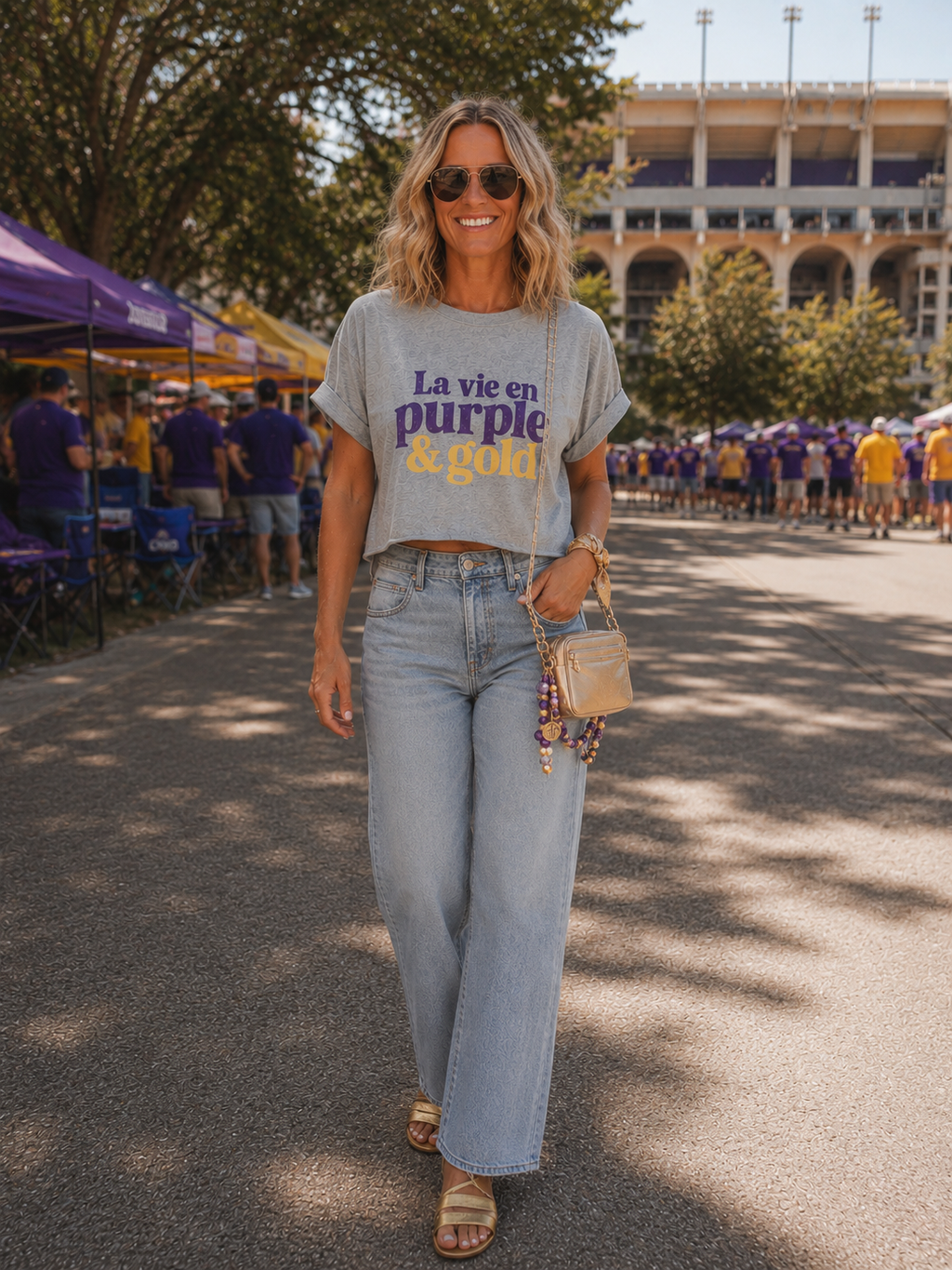 La Vie En Purple & Gold crop- White